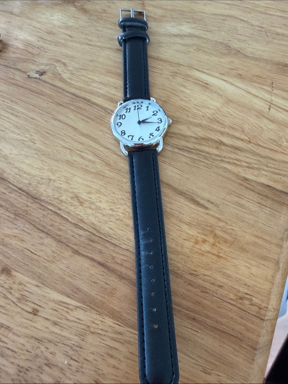 Source Unknown Men’s Black Strap Watch with White Dial